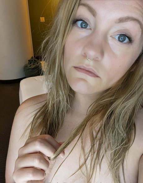 theradicalfox top pornstar image