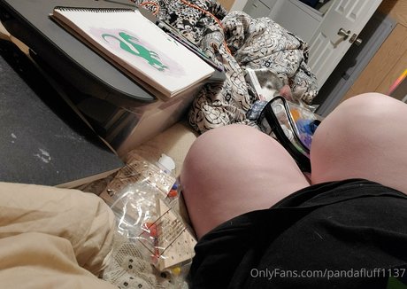 pandafluff1137 model high quality pics