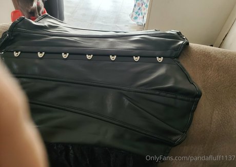 pandafluff1137 nude actress image