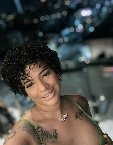 cynthiagarcia1212 model porn photo