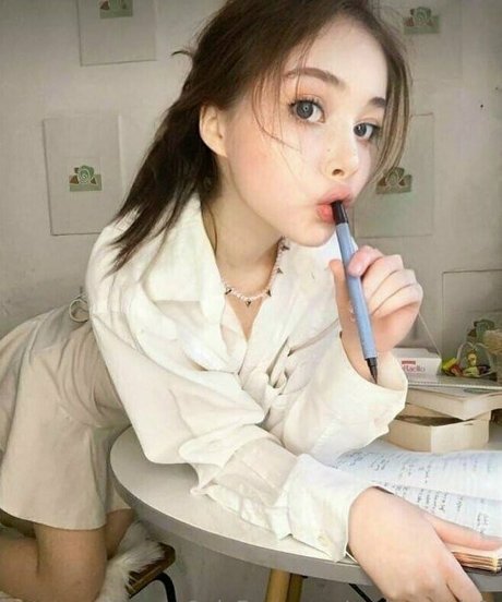 emilycandy1 pornstar pretty pictures