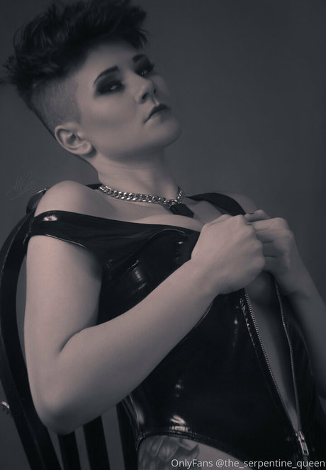 adalindgrayxo top actress image