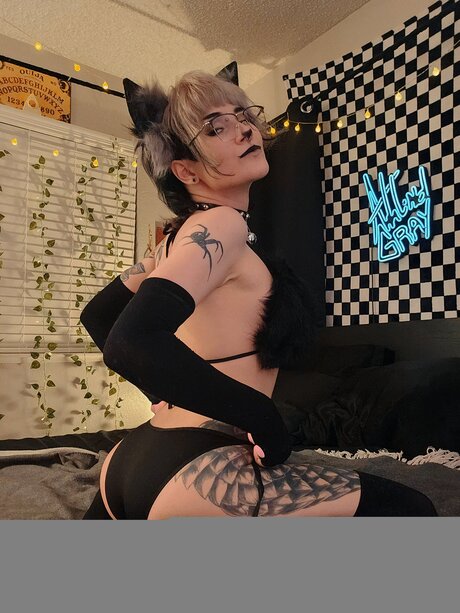 adalindgrayxo model erotic picture