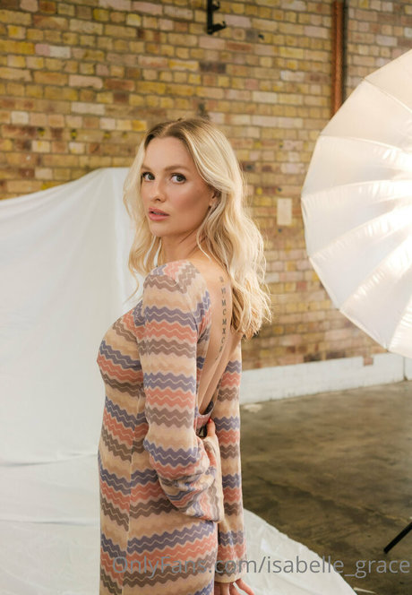 Isabelle Green naked pornstar photo