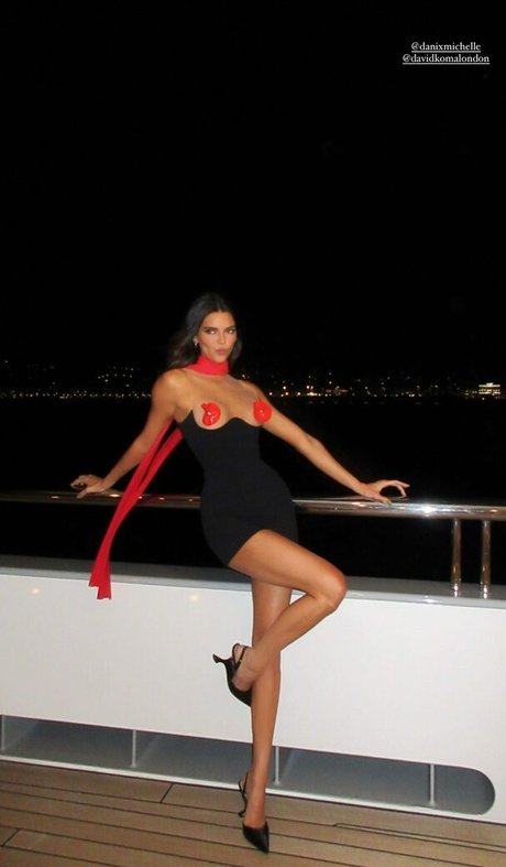 Kendall Jenner pornstar top images