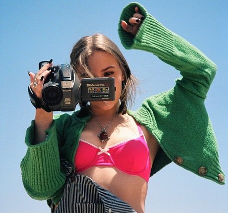 Maisy Stella pornstar nude galleries