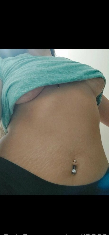 laveci28 nice actress image