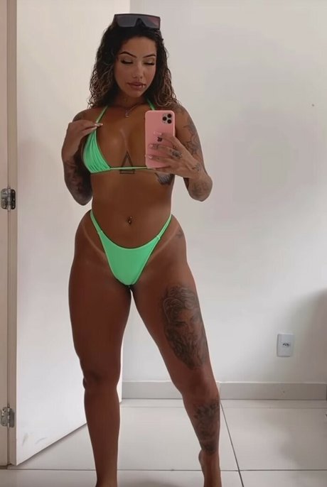 Muito Linda free star galleries