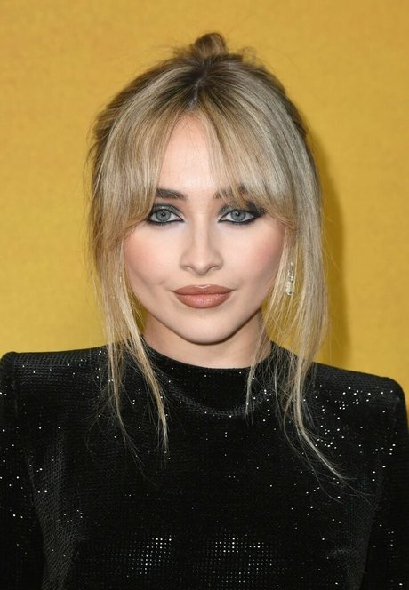 Sabrina Carpenter pornstar art pics