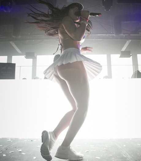 Charli XCX exclusive actress img