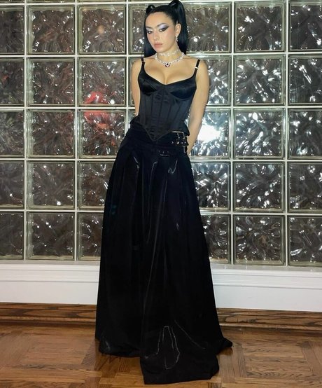 Charli XCX model erotic archive