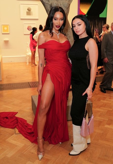 Charli XCX model pictures