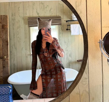 asian brunette onlyfans best gallery