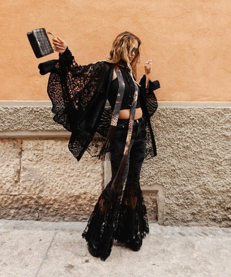 petite girls onlyfans hot naked pic