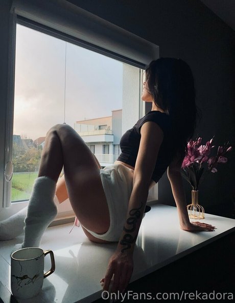 rekadora model top pictures