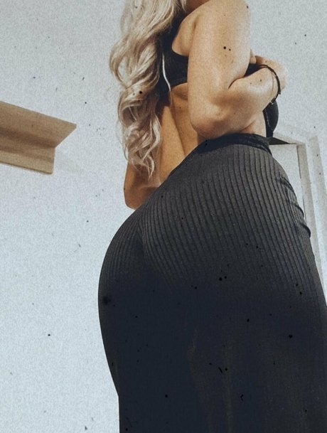 tanyalust beautiful model photo