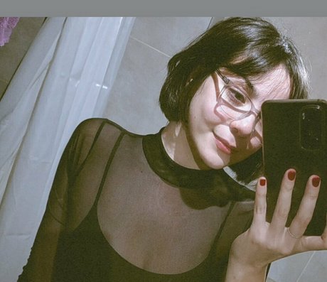 hotterthanhellxx Profile pic