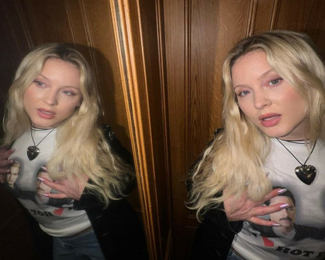 Zara Larsson Profile pic