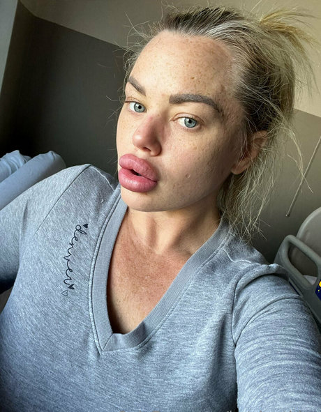 katrinathicc model erotic picture