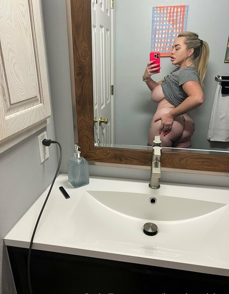 katrinathicc model free pictures