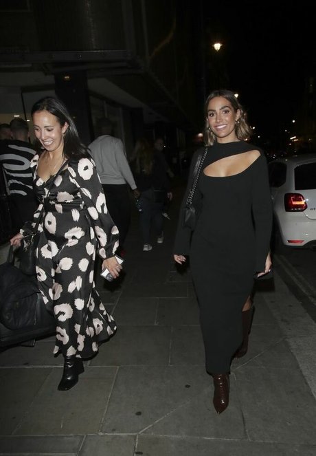 Frankie Bridge star pornographic galleries