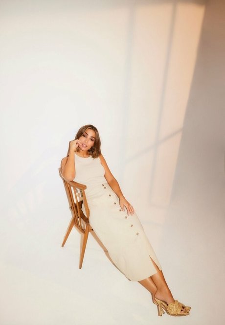 Frankie Bridge hd star pic