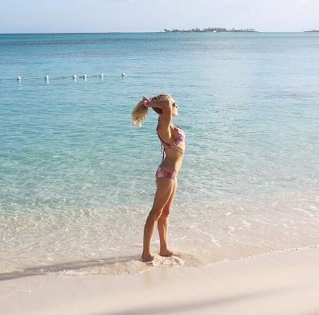 Natalie Gulbis art pornstar image