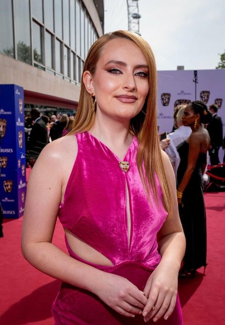 Amelia Dimoldenberg star nudes photo