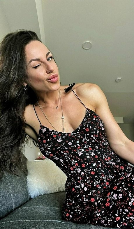 nikole gy model xxx photo