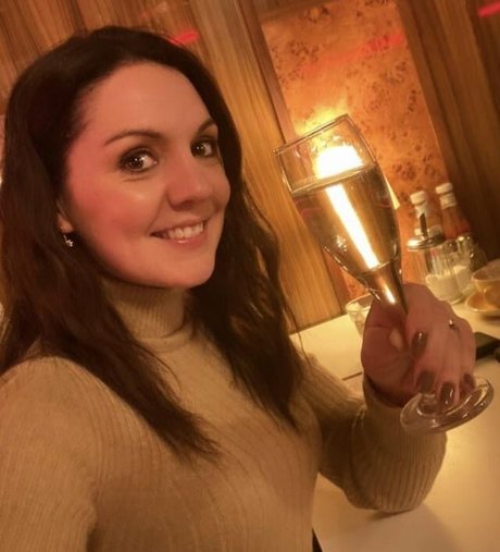 Laura Tobin star art image