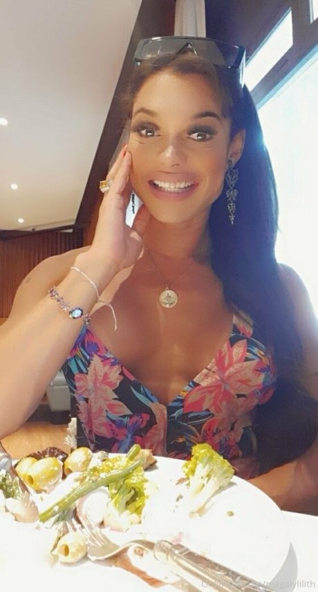 magalylilith star porn pics