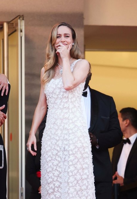 Brie Larson nude actress pictures