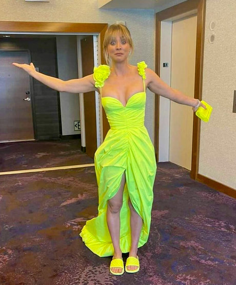 Kaley Cuoco Profile pic