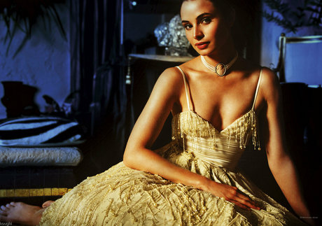 Mia Maestro sex model images