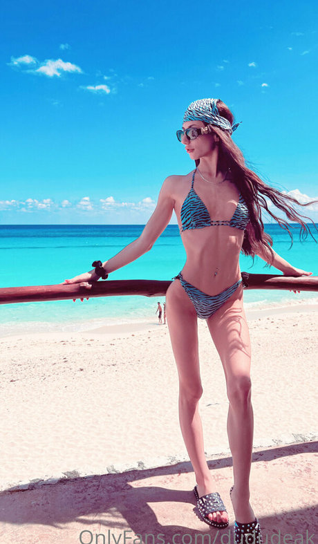 dududeak star pornographic photo