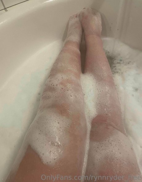 rynnryder free nudes actress gallery