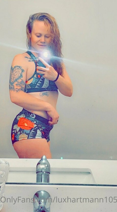 luxhartmann10527 adult star pic