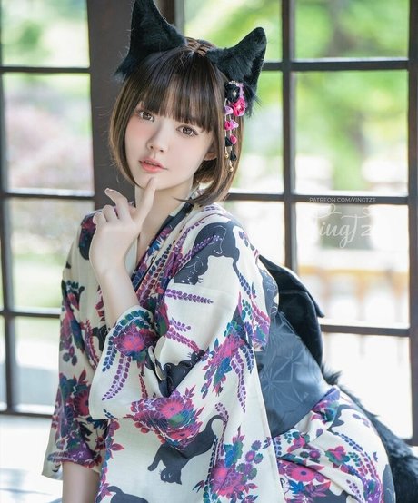 Ying Tze sex model pics