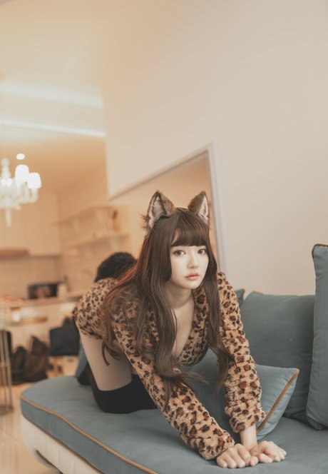 Ying Tze perfect actress photo