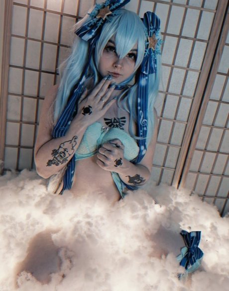 SunKan__21 pornographic model pic