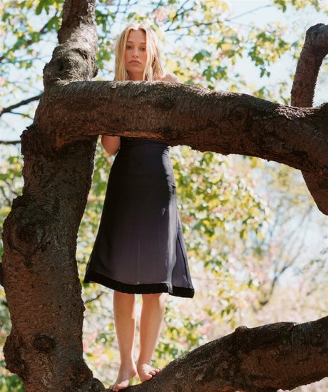 Piper Perabo nude model gallery