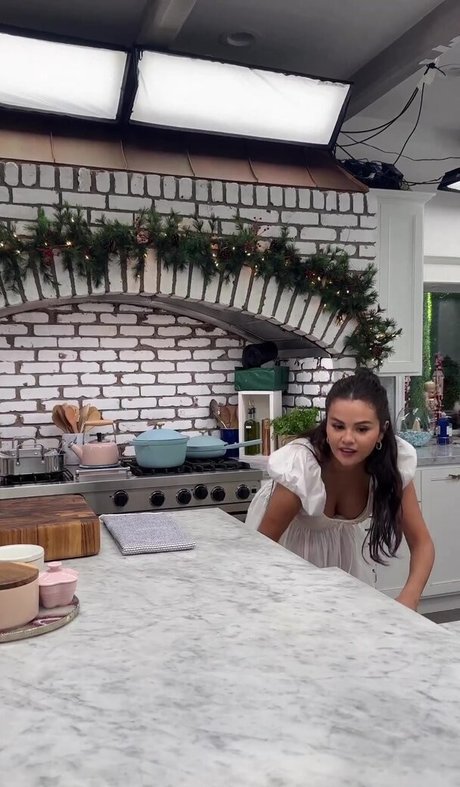 Selena Gomez perfect pornstar images