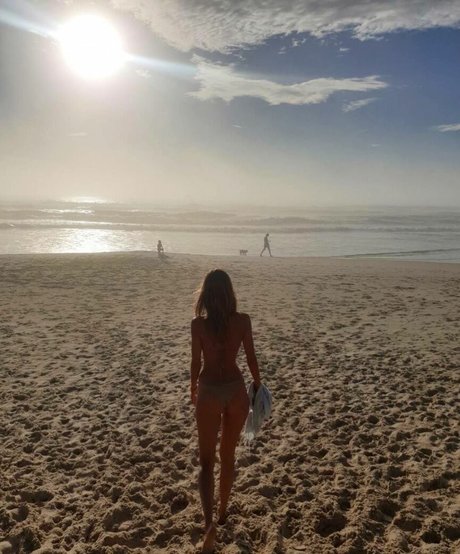 Isabel Lucas sex pornstar image