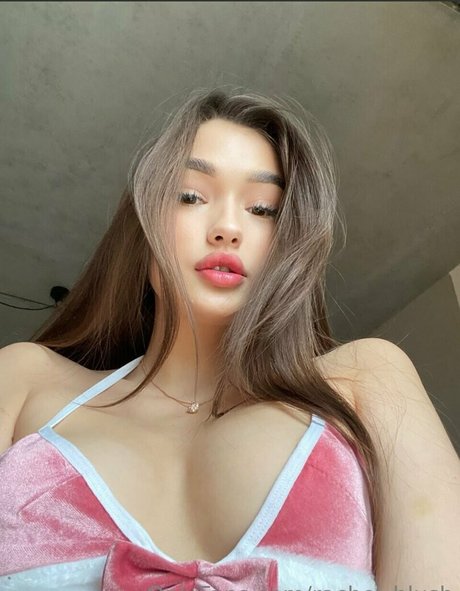 rachel blush model high quality picture