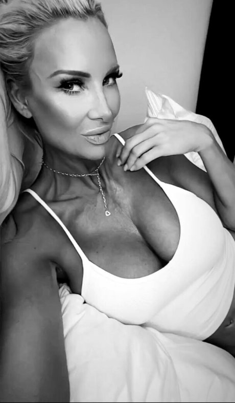 Disco Mammi erotic pornstar picture