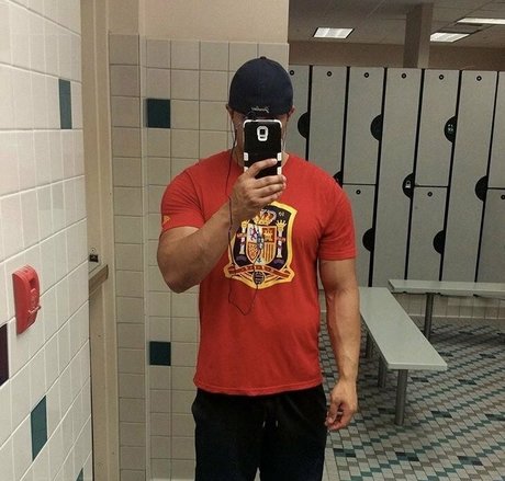 realbrandon818 model nudes photo