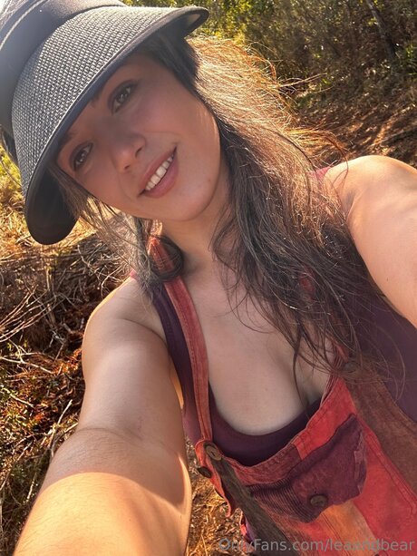 leaandbear pretty actress img