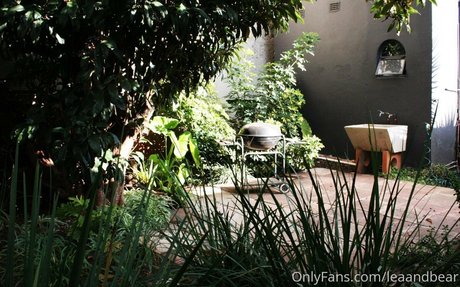 leaandbear star nude images