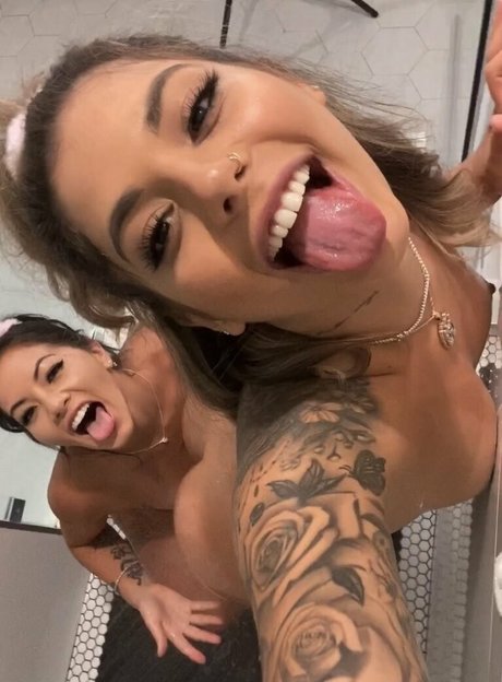 gvalentinaxxx pretty pornstar images