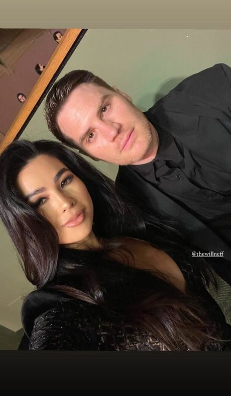 CarolineKwan model sexy image